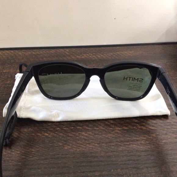 Smith Optics Caper Polarized Sunglasses Black Frame Gray Green Lens Unisex - Picture 4 of 5